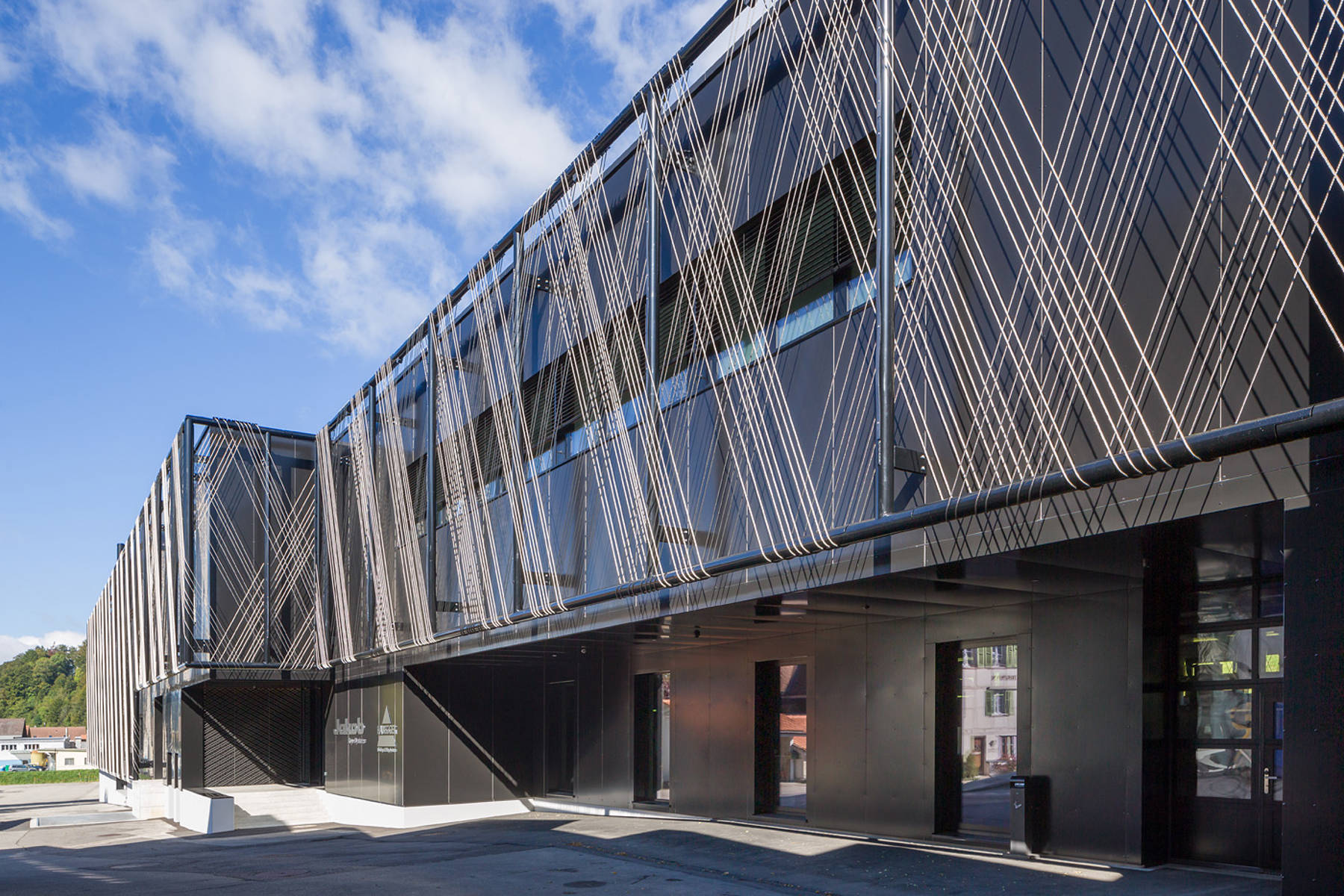 Stahlbau Drahtseilkonstruktion Jakob AG Trubschachen Spiez Thun Bern Interlaken Berner Oberland Lenk Zweisimmen Gstaad von Niederhäusern AG Metall- und Stahlbau Vonag