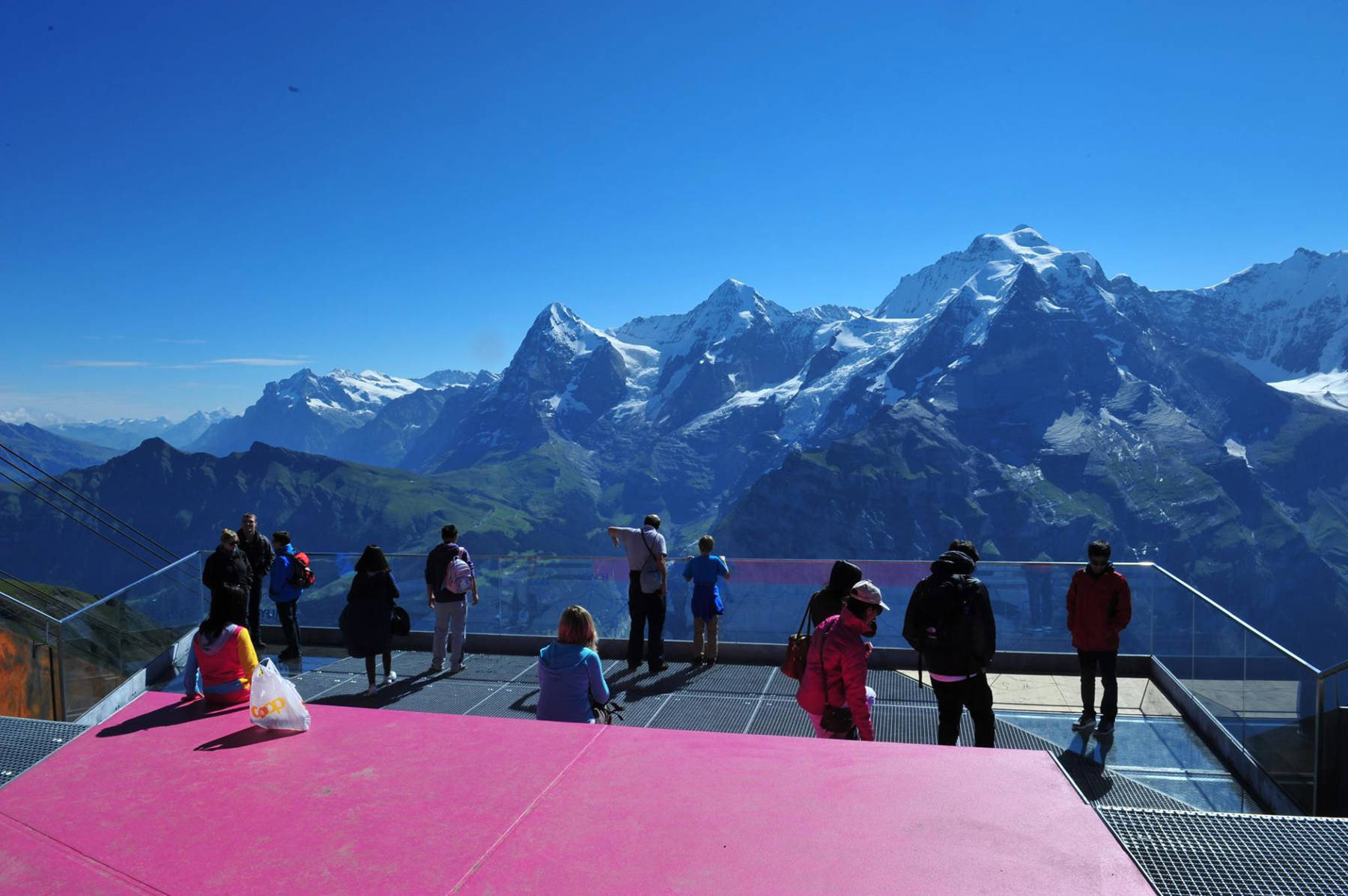 Aussichtsplattform Birg am Schilthorn mit Glasgeländer
